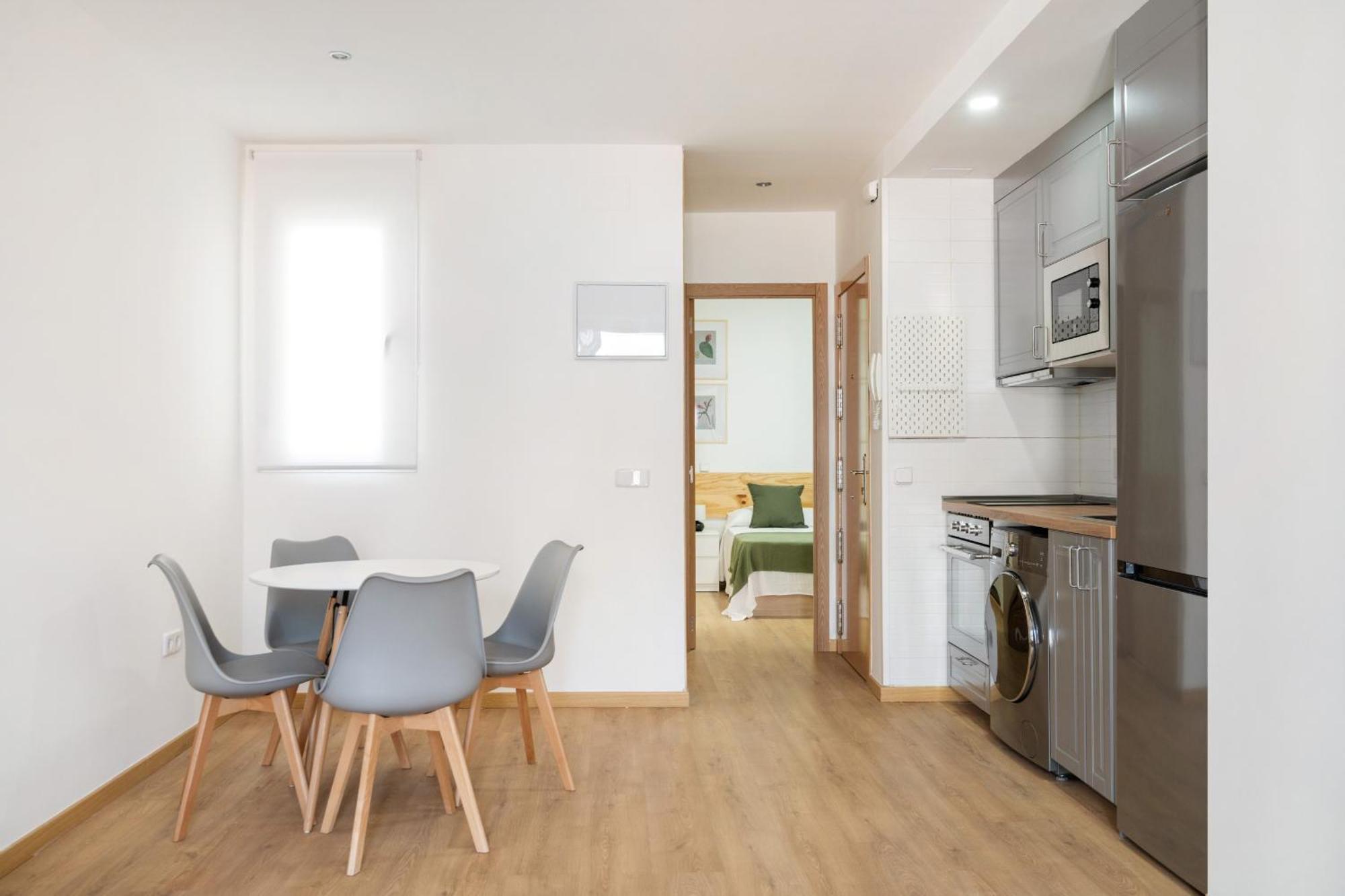 Apartamento En La Avenida De La Albufera Alquiler Temporal Madrid Kültér fotó