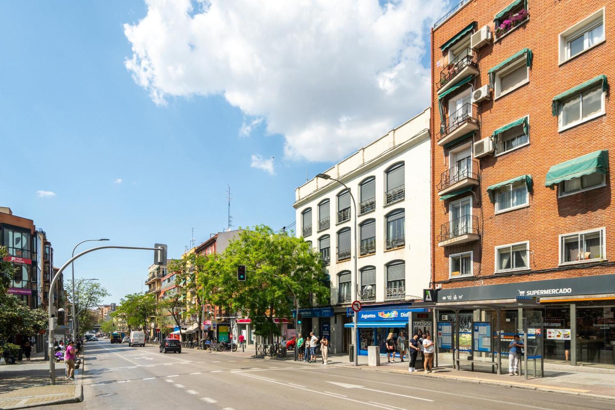Apartamento En La Avenida De La Albufera Alquiler Temporal Madrid Kültér fotó